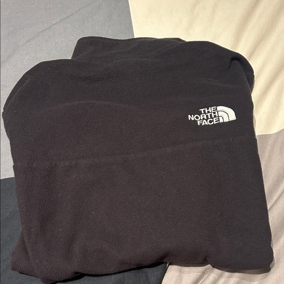 The North Face Men's Black Quarter Zip-Up Sweater - Picture 3 of 3